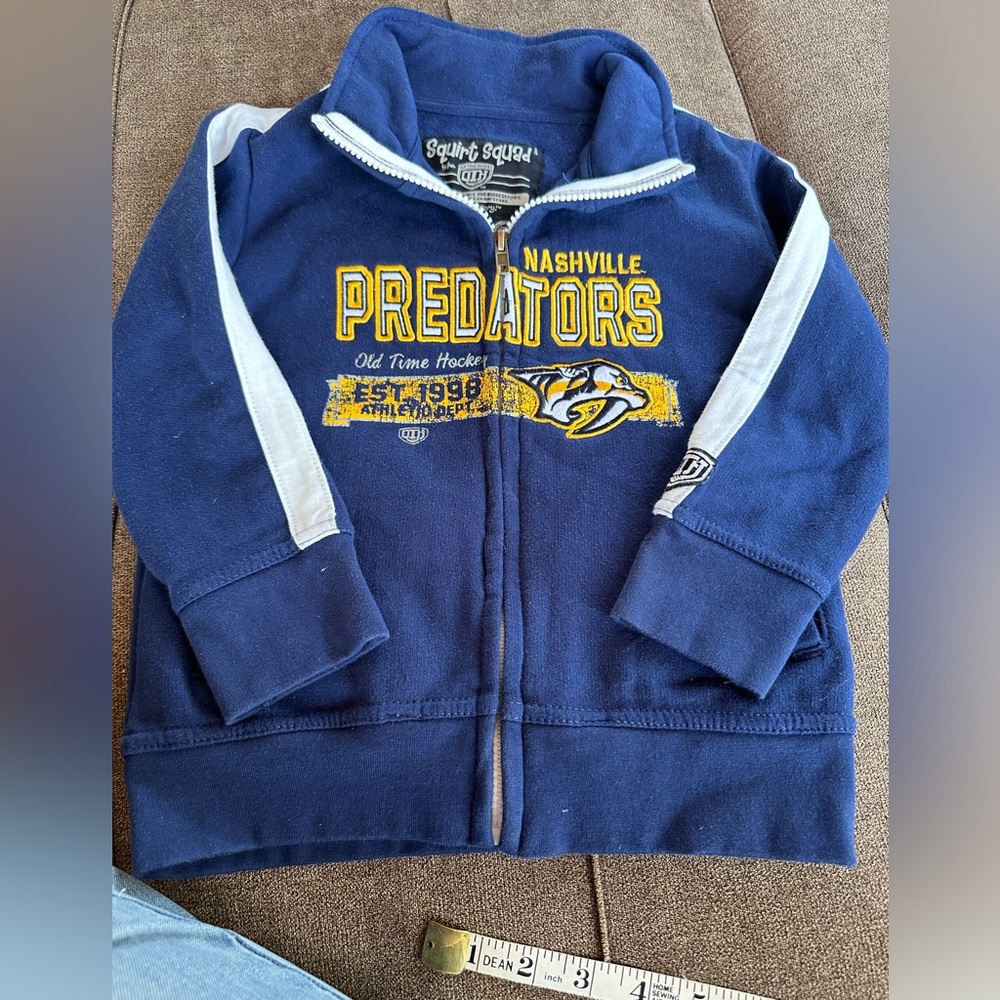 Nashville Predators Zip Front Embroidered Kids Jacket Size 4